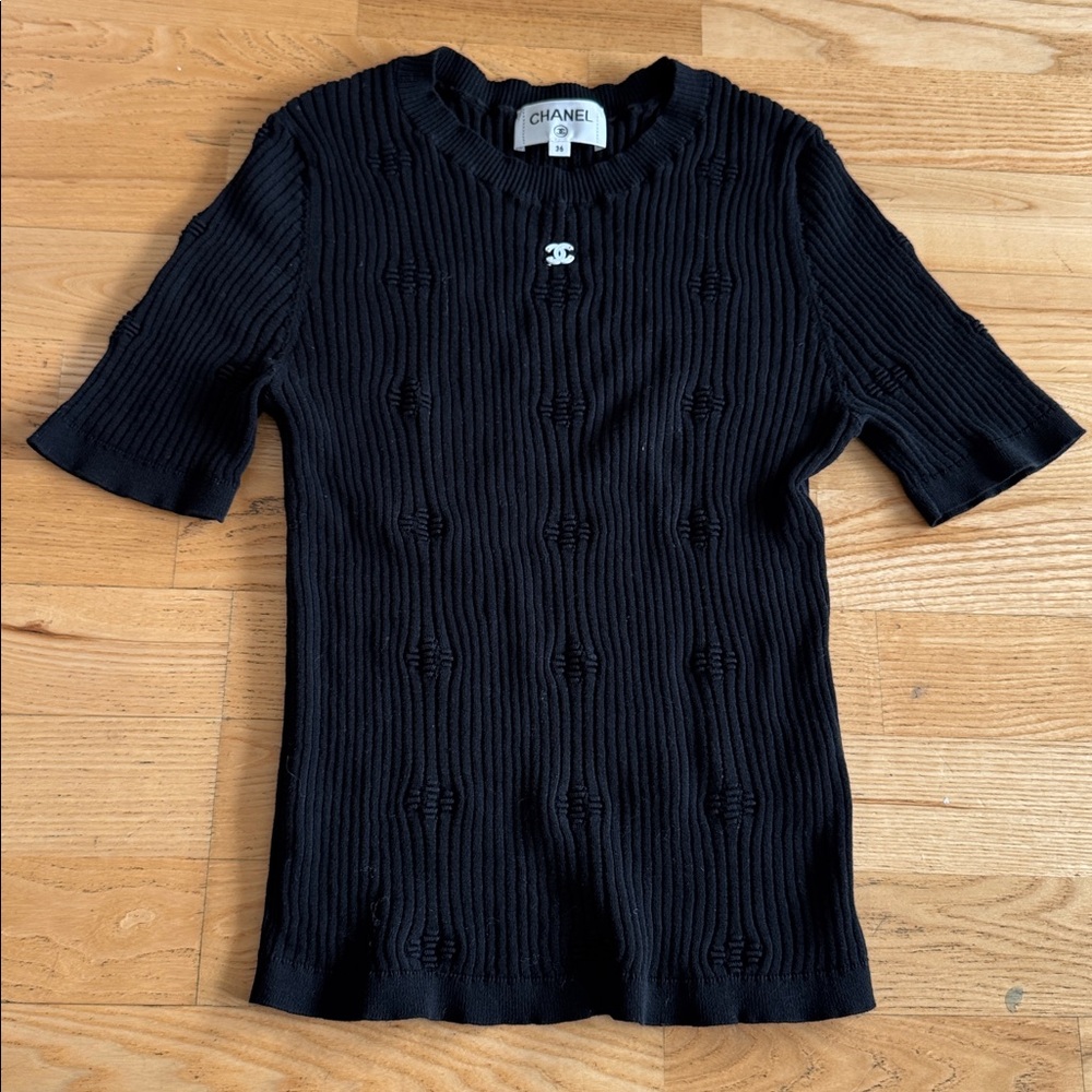 CHANEL Elegant Black knit top 36 small xs